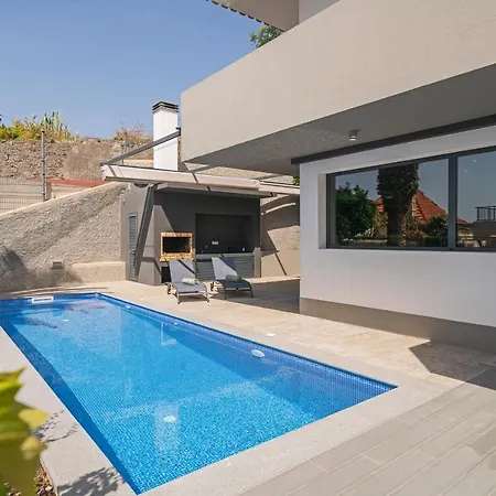 Вилла Ourmadeira - Old Town Villa, Downtown *